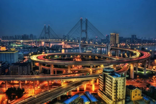 Shanghai manzarası Nanpu Köprüsü — Stok fotoğraf