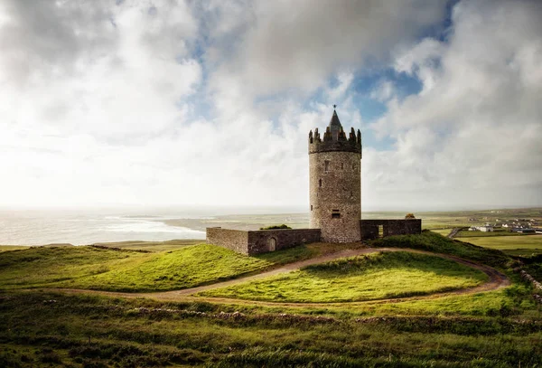 Doonagore Castle Irland — 图库照片