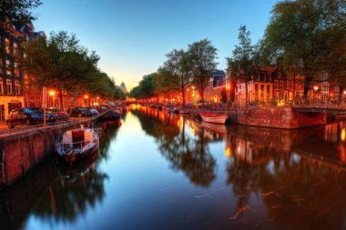 Amsterdam Kanalları