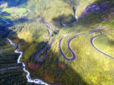 Hjelledalen rüzgarlı Road Norveç