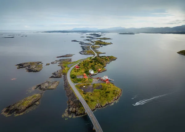 挪威大西洋大道 Storseisundet 大桥 — 图库照片
