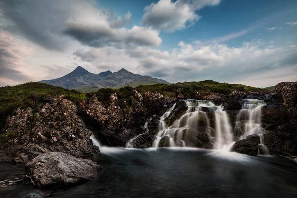 Sligachan Wasserfall vereinigtes Königreich — Stockfoto