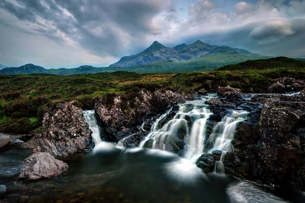 Sligachan Wasserfall vereinigtes Königreich — Stockfoto