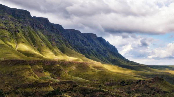 Drakensberg Amphitheatre in South Africa — Stock Photo, Image
