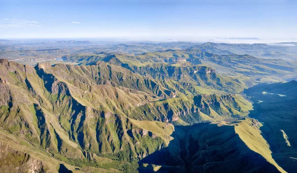 Anfiteatro Drakensberg en Sudáfrica — Foto de Stock