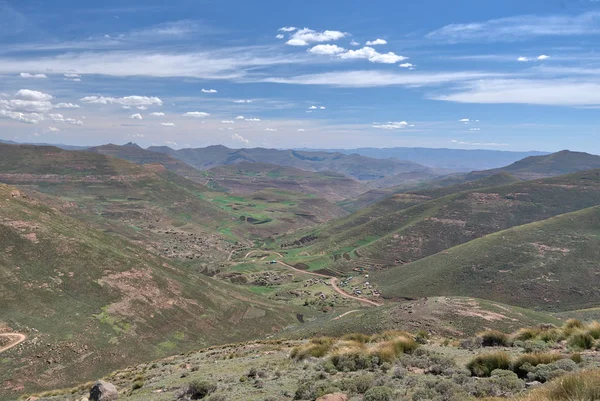 Sommaren bergen i Lesotho — Stockfoto