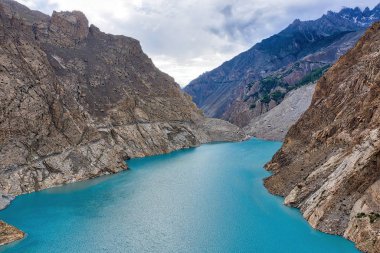 Kuzey Pakistan 'daki Attabad Gölü, bir Land Slide I ile kuruldu.