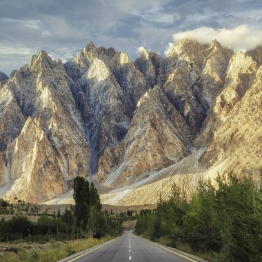 Passu Konileri Kuzey Pakistan 'da, Ağustos 2019' da çekildi.