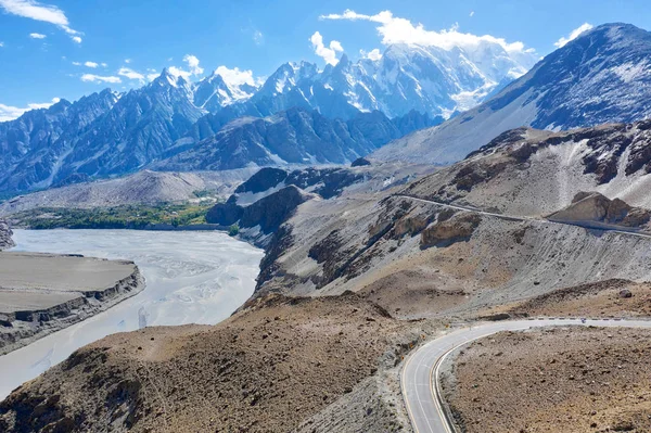 Montañas alrededor de Pasu, Carretera Karakoram, norte de Pakistán, Tak — Foto de Stock