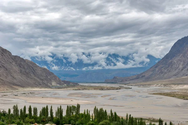 Skardu Katpana Desierto frío en el norte de Pakistán, tomada en agosto — Foto de Stock