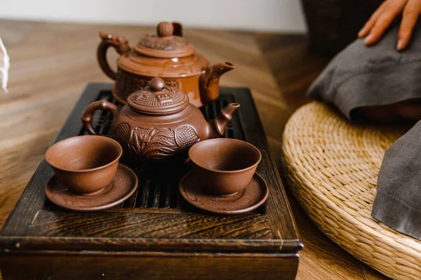Церемонія чаювання. чашка з чаєм. — стокове фото