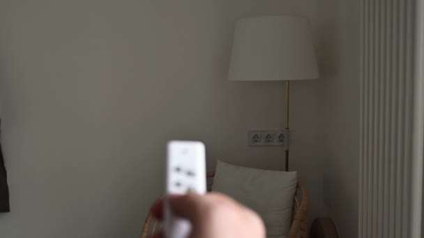 Sistema de casa inteligente, remoto ligado e desligado luz — Vídeo de Stock