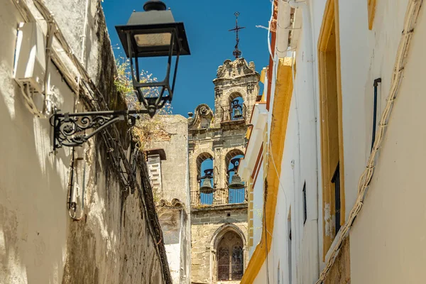 San Marcos kilisesinin çan kulesi. Jerez de la Frontera, Endülüs, İspanya