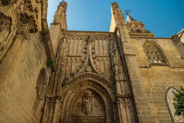 San Miguel Kilisesi 'nin girişinin süslemeleri. Jerez de la Frontera, Endülüs, İspanya