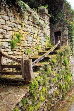 Rupit yolundaki taş
