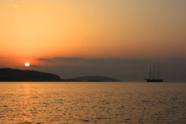 Nave Observando Amanecer Ibiza — Foto de Stock