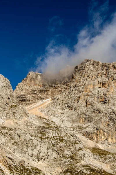 Sisle Kaplı Krlatica Zirvesi — Stok fotoğraf