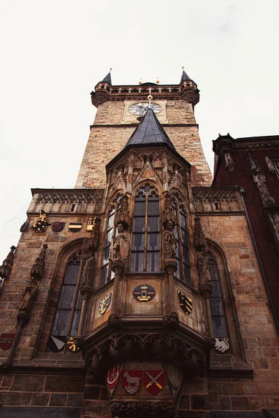Das Alte Rathaus Mit Astronomischer Uhr Nahaufnahme — Stockfoto