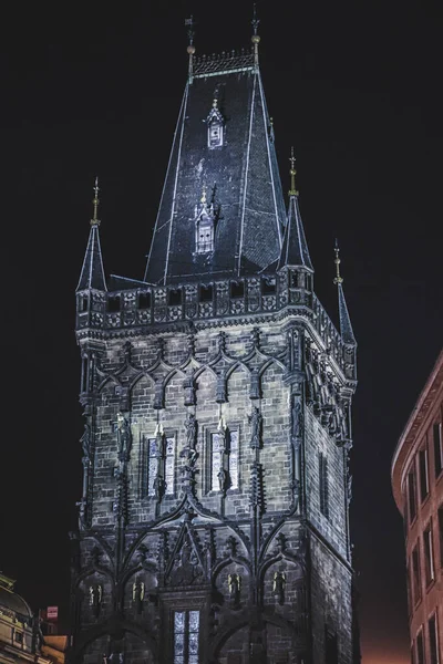Πύργος Φρουράς Στην Πράγα Την Νύχτα — Φωτογραφία Αρχείου