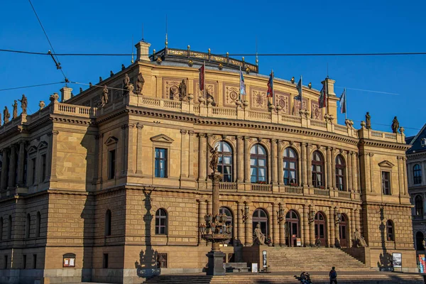 布拉格市Rudolfinum音乐厅的立面 — 图库照片