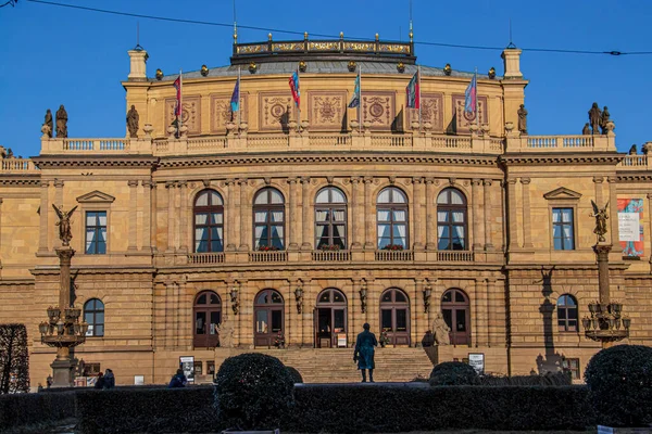 布拉格市Rudolfinum音乐厅的立面 — 图库照片