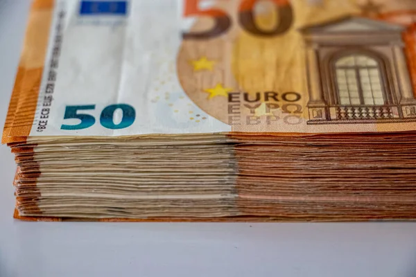 Eine Packung Fünfzig Euro Scheine Stapelt Sich — Stockfoto