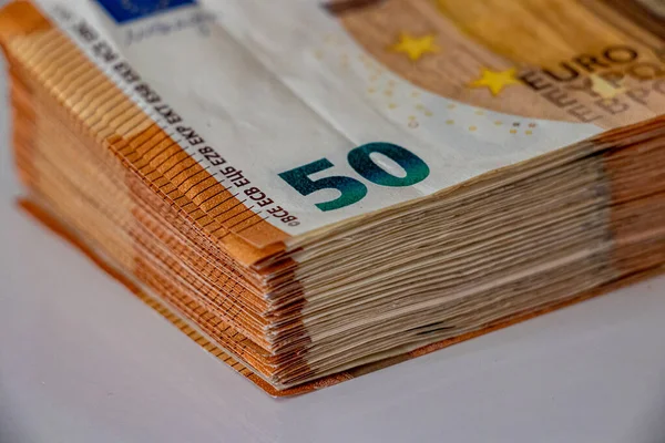 Пакет Ятдесяти Євро Банкнот — стокове фото