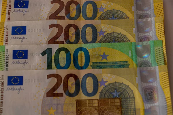 100 200 Euro Notes Stacked — Stock Photo, Image