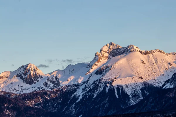 Sonnenbeschienener Triglav Gipfel Aus Dem Bohinj Tal Frühes Licht — Stockfoto