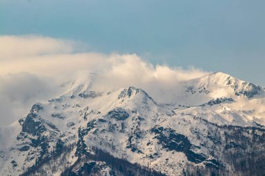 Güney Bohinj sıradağları, Slovenya sisle kaplı