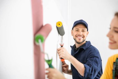 Genç Mimarlar odasında duvar boyama