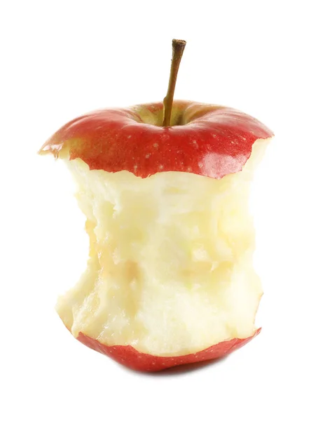Полусъеденное красное яблоко на белом фоне — стоковое фото