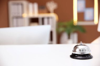 Hizmet bell hotel, closeup resepsiyon masası üzerinde