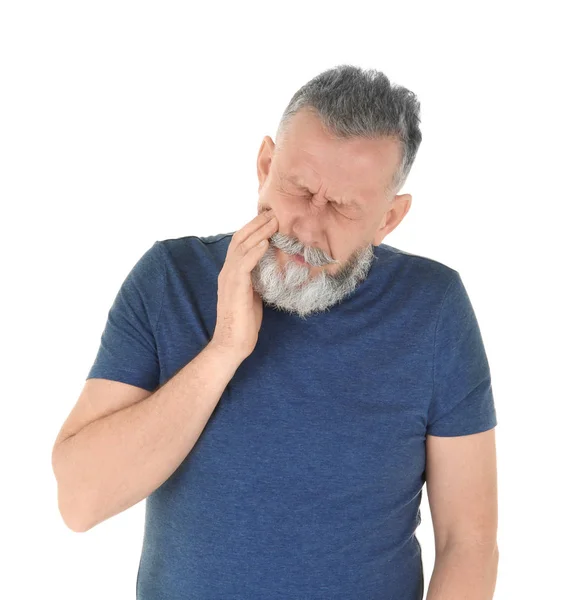 Hombre que sufre de dolor de muelas sobre fondo blanco —  Fotos de Stock