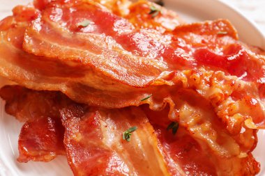 Kızarmış domuz pastırması, closeup ile plaka