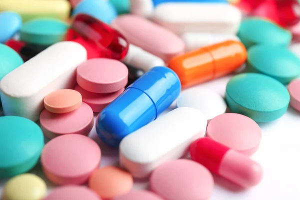 Muchas píldoras coloridas como fondo —  Fotos de Stock