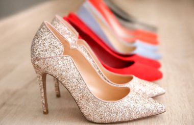 Katta farklı kadın ayakkabı