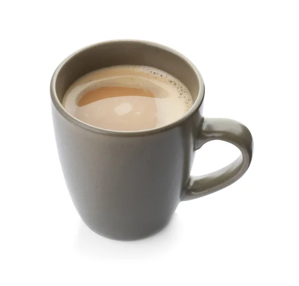 Xícara de café quente aromático no fundo branco — Fotografia de Stock
