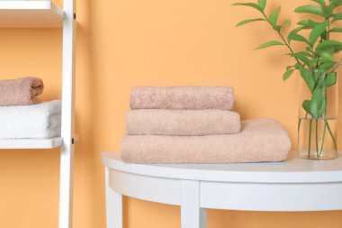 Tablo Tarih temiz havlu yığını