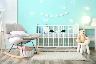 Modern bebek odası iç beşik ve sallanan sandalye