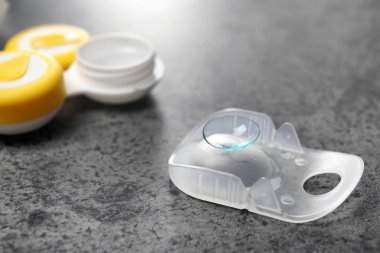 Tablo, closeup Kontakt lens