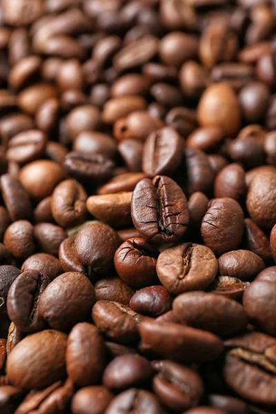 Granos de café tostados aromáticos, primer plano —  Fotos de Stock