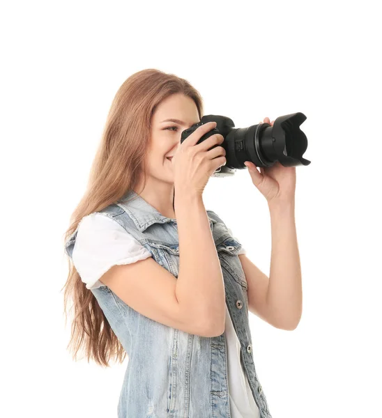 Fotógrafo femenino con cámara sobre fondo blanco — Foto de Stock