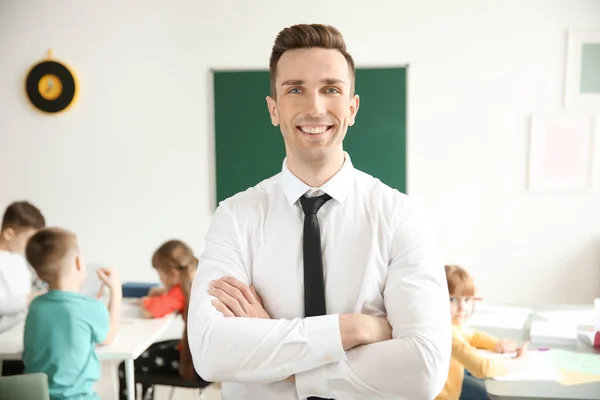 Guru Muda Kelas Sekolah — Stok Foto