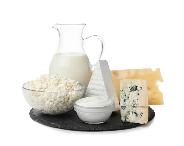 Různé mléčné výrobky na bílém pozadí — Stock fotografie