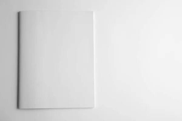 Leeres Buch auf weißem Hintergrund, Draufsicht. Mock up für Design — Stockfoto