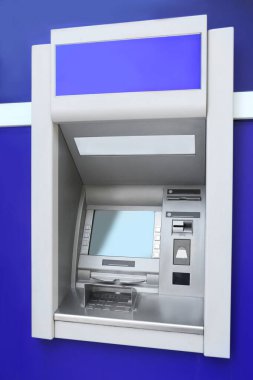 Modern renk otomatik teller nakit makinesi açık havada