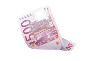 Uçan 500 Euro banknot beyaza izole edilmiş.