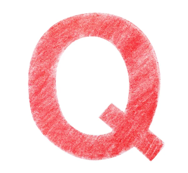 Lettre Q écrite avec crayon rouge sur fond blanc, vue du dessus — Photo