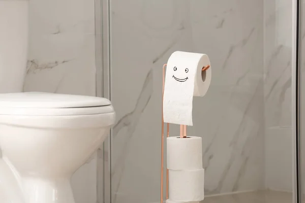 Tazón Baño Moderno Papel Con Cara Divertida Baño — Foto de Stock